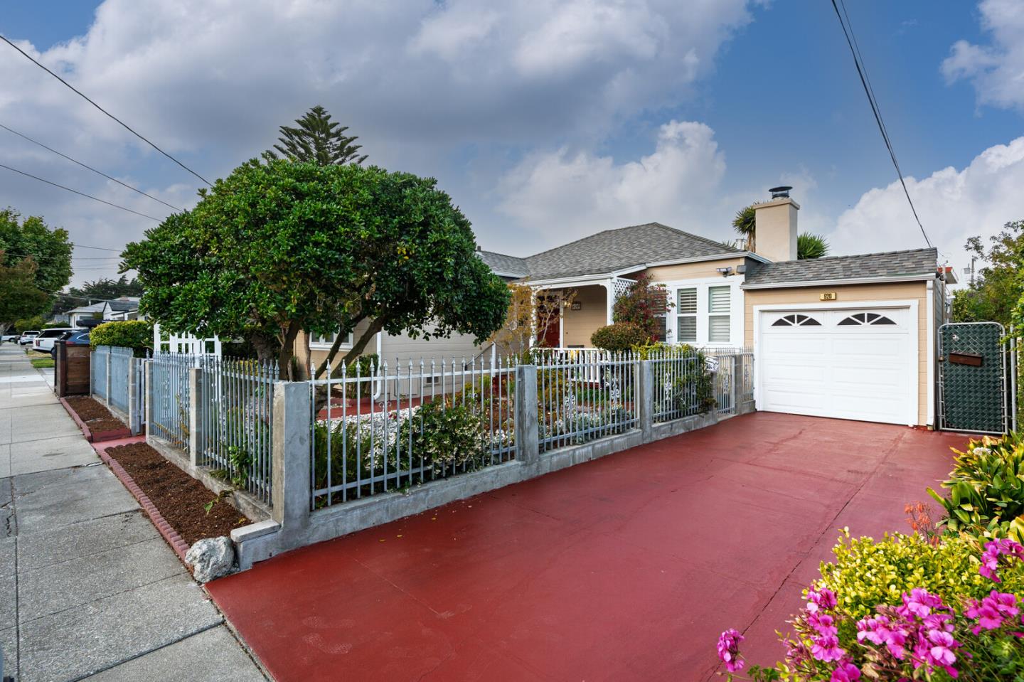 Detail Gallery Image 4 of 28 For 920 Masson Ave, San Bruno,  CA 94066 - 3 Beds | 1 Baths