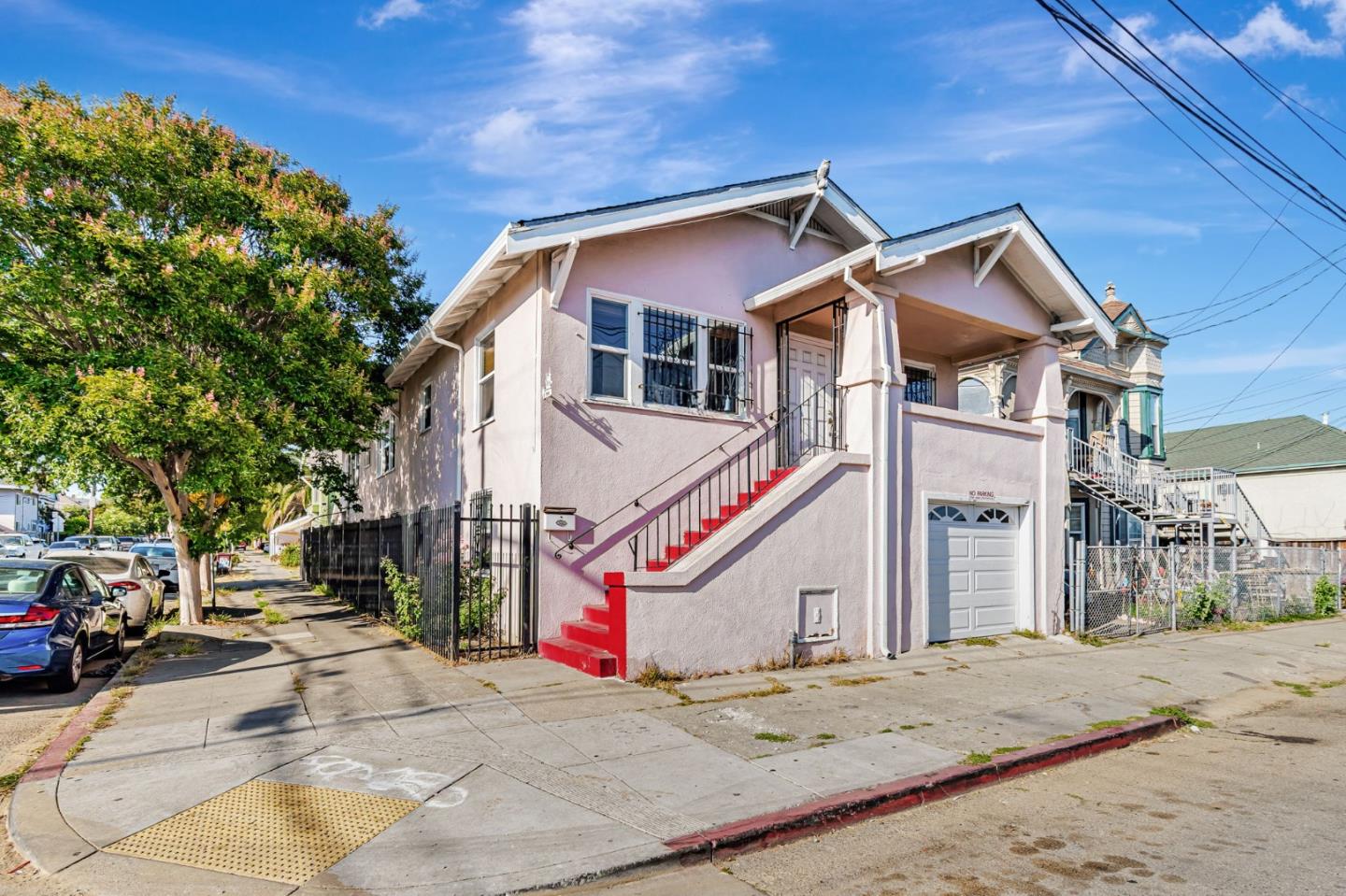 Thumbnail for 3300 E 17th St, Oakland, CA 94601