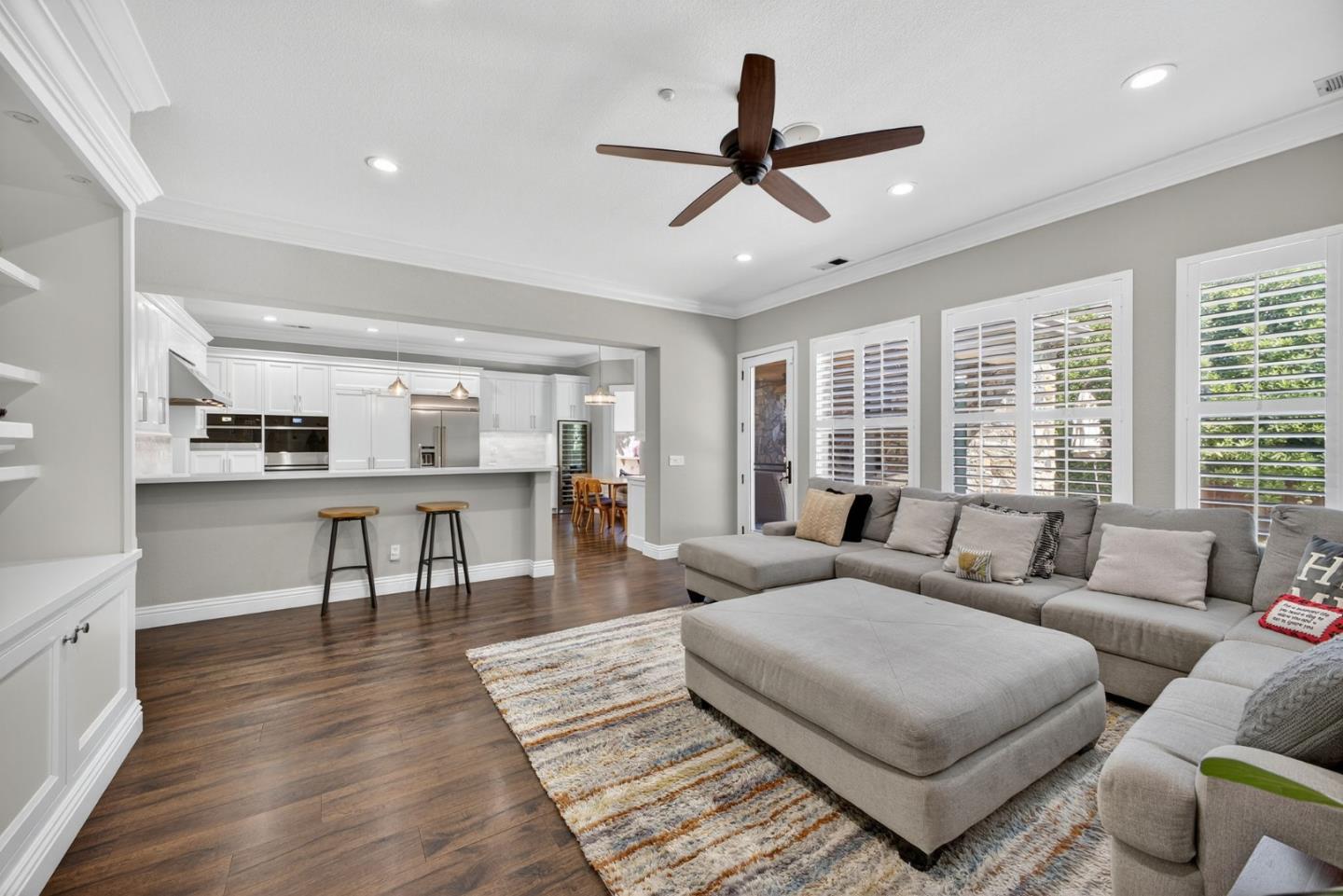 Detail Gallery Image 16 of 69 For 160 Tarragon Ave, Morgan Hill,  CA 95037 - 4 Beds | 2/1 Baths