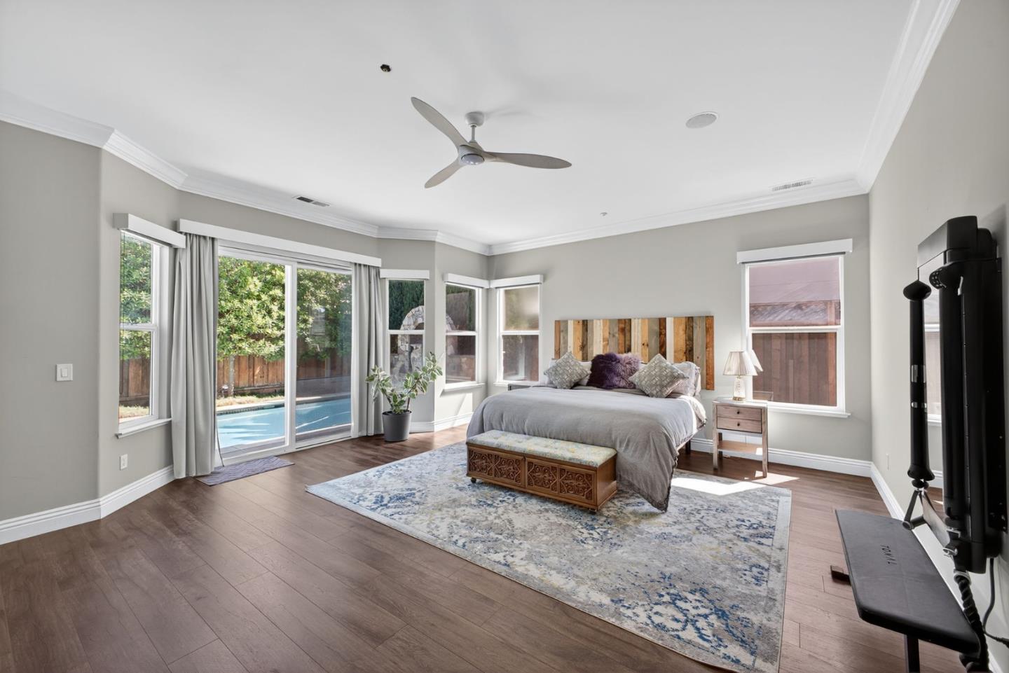 Detail Gallery Image 29 of 69 For 160 Tarragon Ave, Morgan Hill,  CA 95037 - 4 Beds | 2/1 Baths