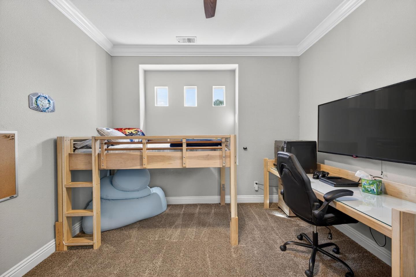 Detail Gallery Image 37 of 69 For 160 Tarragon Ave, Morgan Hill,  CA 95037 - 4 Beds | 2/1 Baths