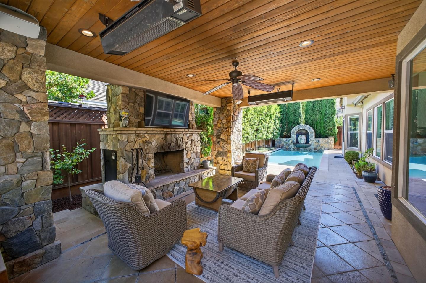 Detail Gallery Image 49 of 69 For 160 Tarragon Ave, Morgan Hill,  CA 95037 - 4 Beds | 2/1 Baths