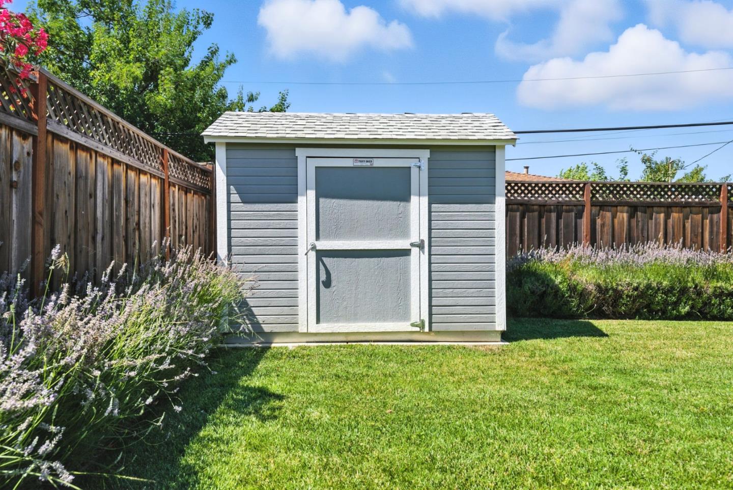 Detail Gallery Image 33 of 61 For 1787 Wyrick Ave, San Jose,  CA 95124 - 3 Beds | 2 Baths