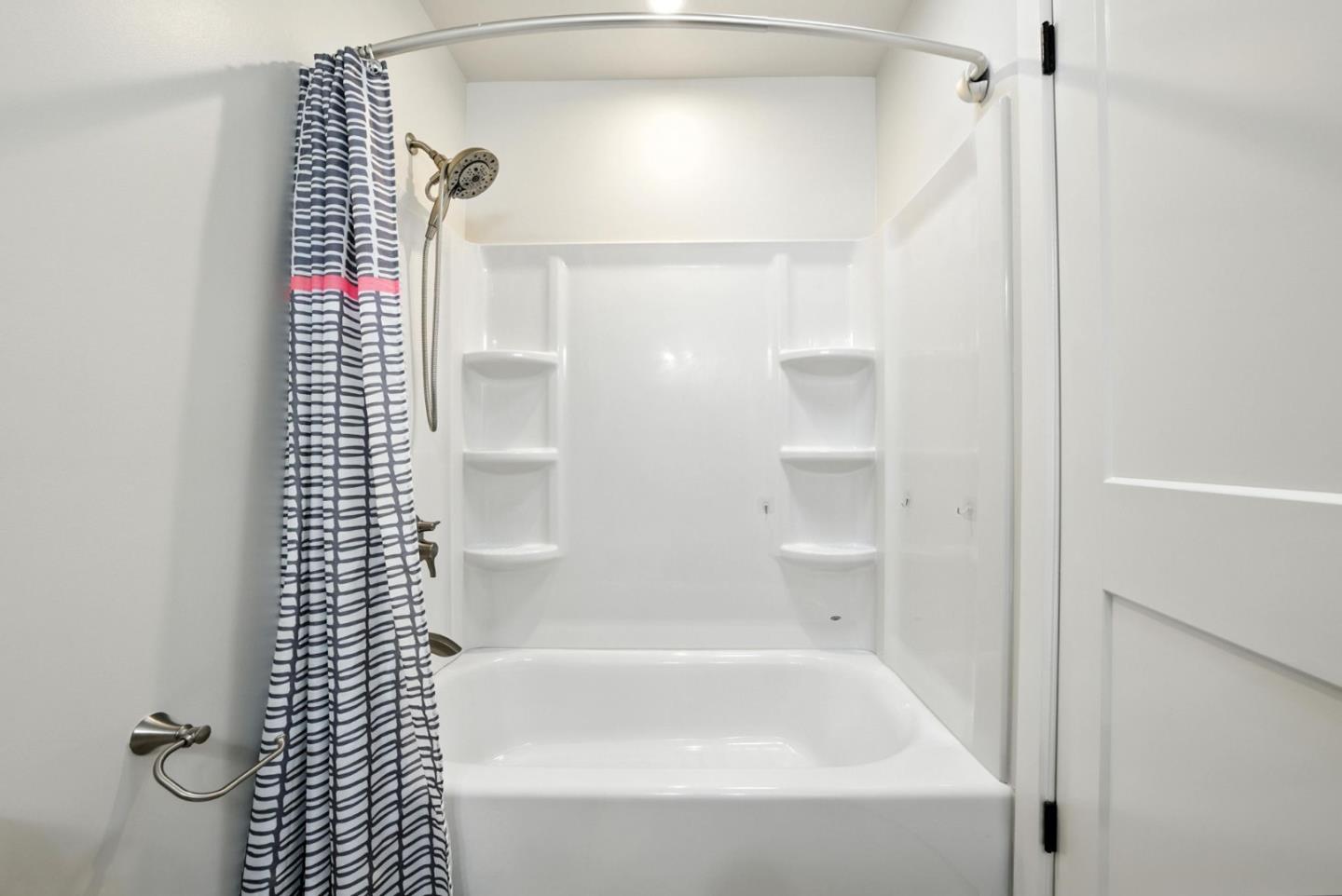 Detail Gallery Image 49 of 61 For 1787 Wyrick Ave, San Jose,  CA 95124 - 3 Beds | 2 Baths