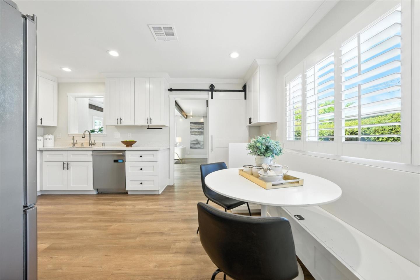 Detail Gallery Image 9 of 61 For 1787 Wyrick Ave, San Jose,  CA 95124 - 3 Beds | 2 Baths
