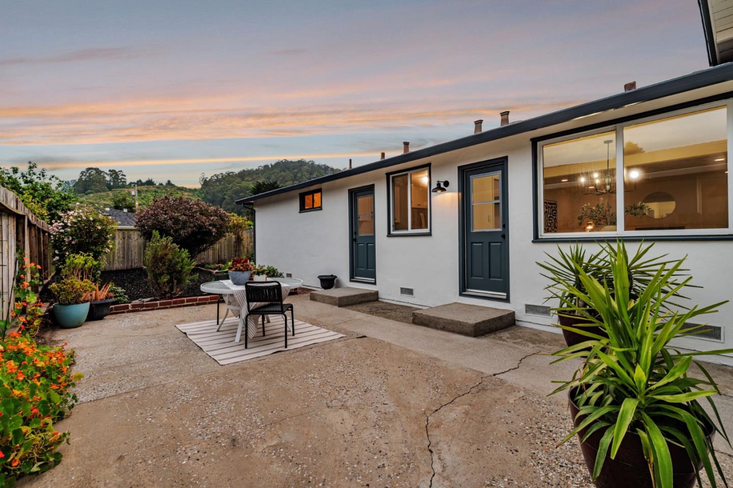 Detail Gallery Image 39 of 64 For 1440 Serra Dr, Pacifica,  CA 94044 - 3 Beds | 1 Baths