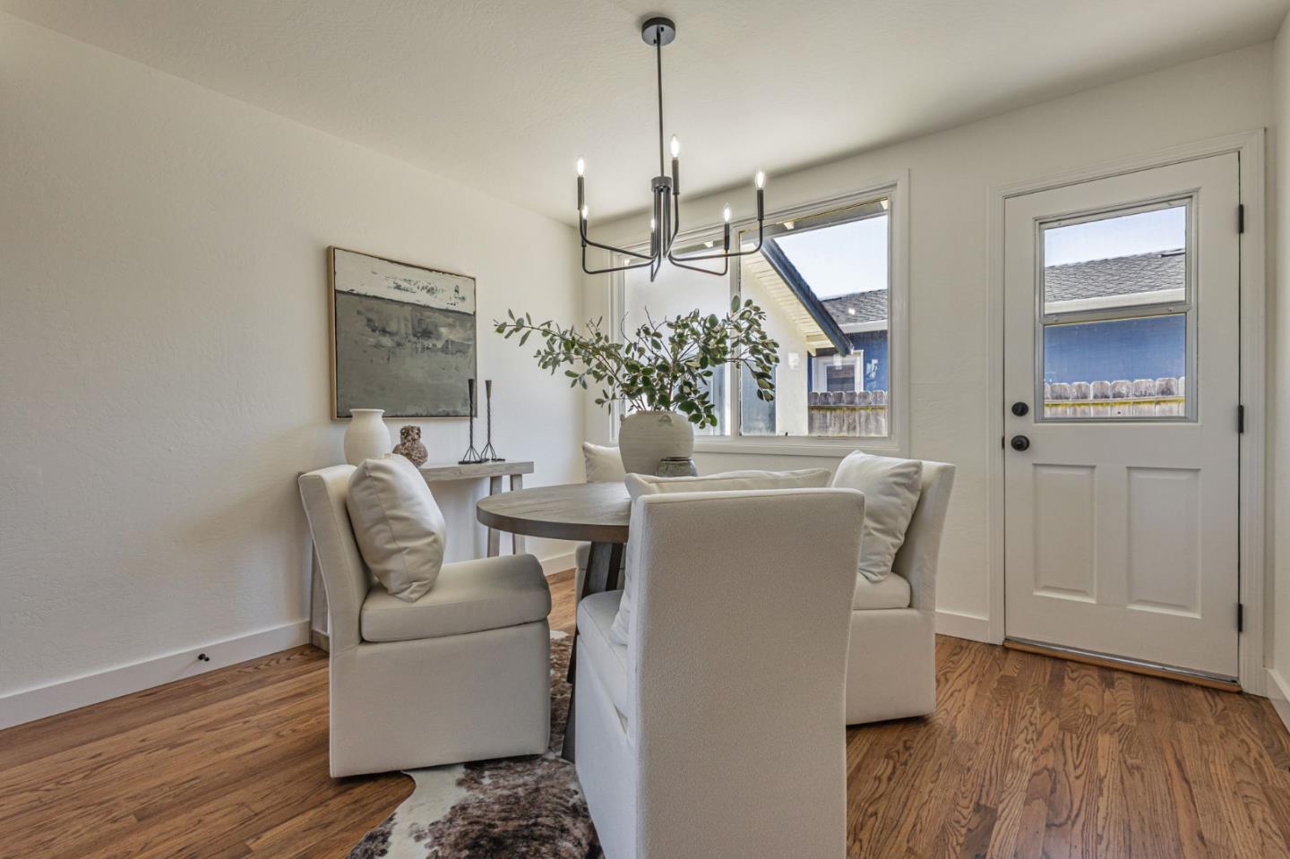 Detail Gallery Image 9 of 64 For 1440 Serra Dr, Pacifica,  CA 94044 - 3 Beds | 1 Baths