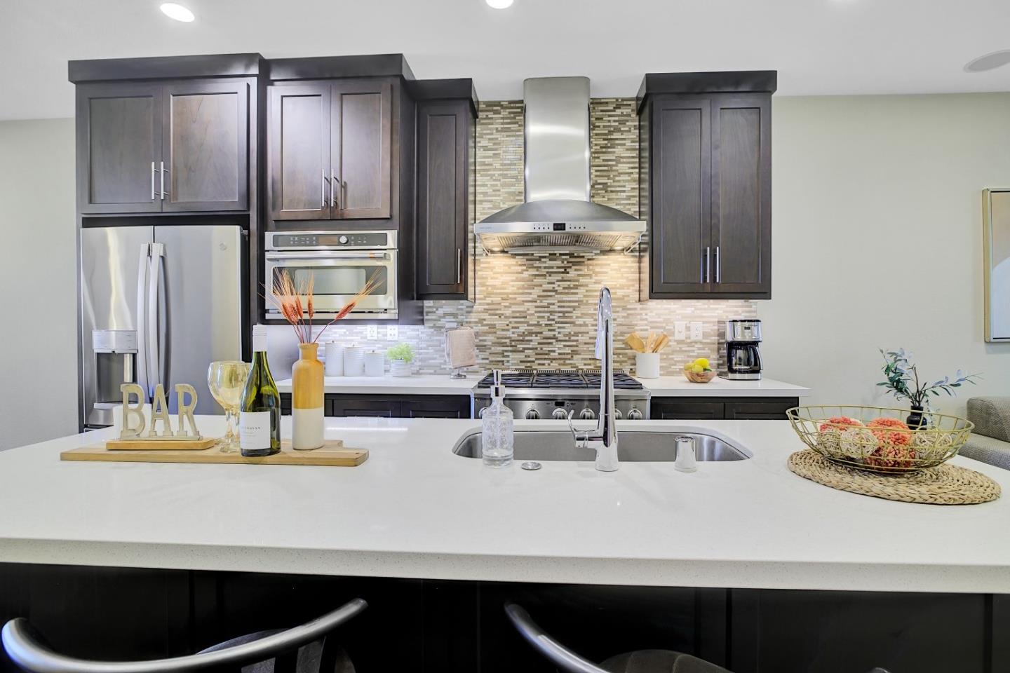Detail Gallery Image 13 of 57 For 3044 Mawing Rd, San Mateo,  CA 94403 - 4 Beds | 4 Baths