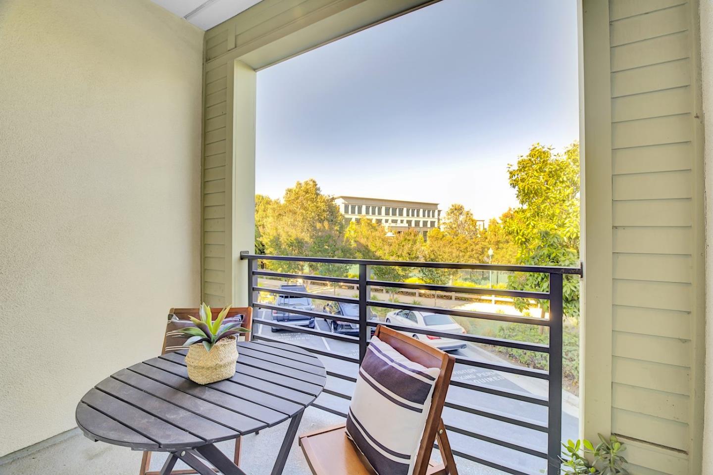 Detail Gallery Image 19 of 57 For 3044 Mawing Rd, San Mateo,  CA 94403 - 4 Beds | 4 Baths