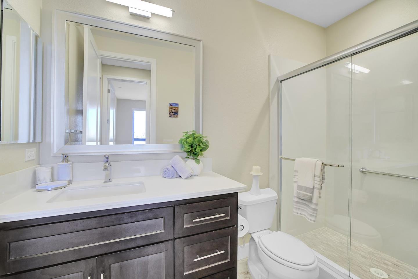 Detail Gallery Image 21 of 57 For 3044 Mawing Rd, San Mateo,  CA 94403 - 4 Beds | 4 Baths