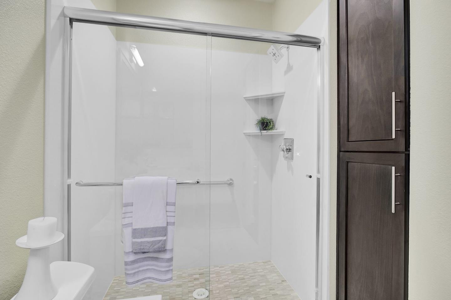 Detail Gallery Image 22 of 57 For 3044 Mawing Rd, San Mateo,  CA 94403 - 4 Beds | 4 Baths