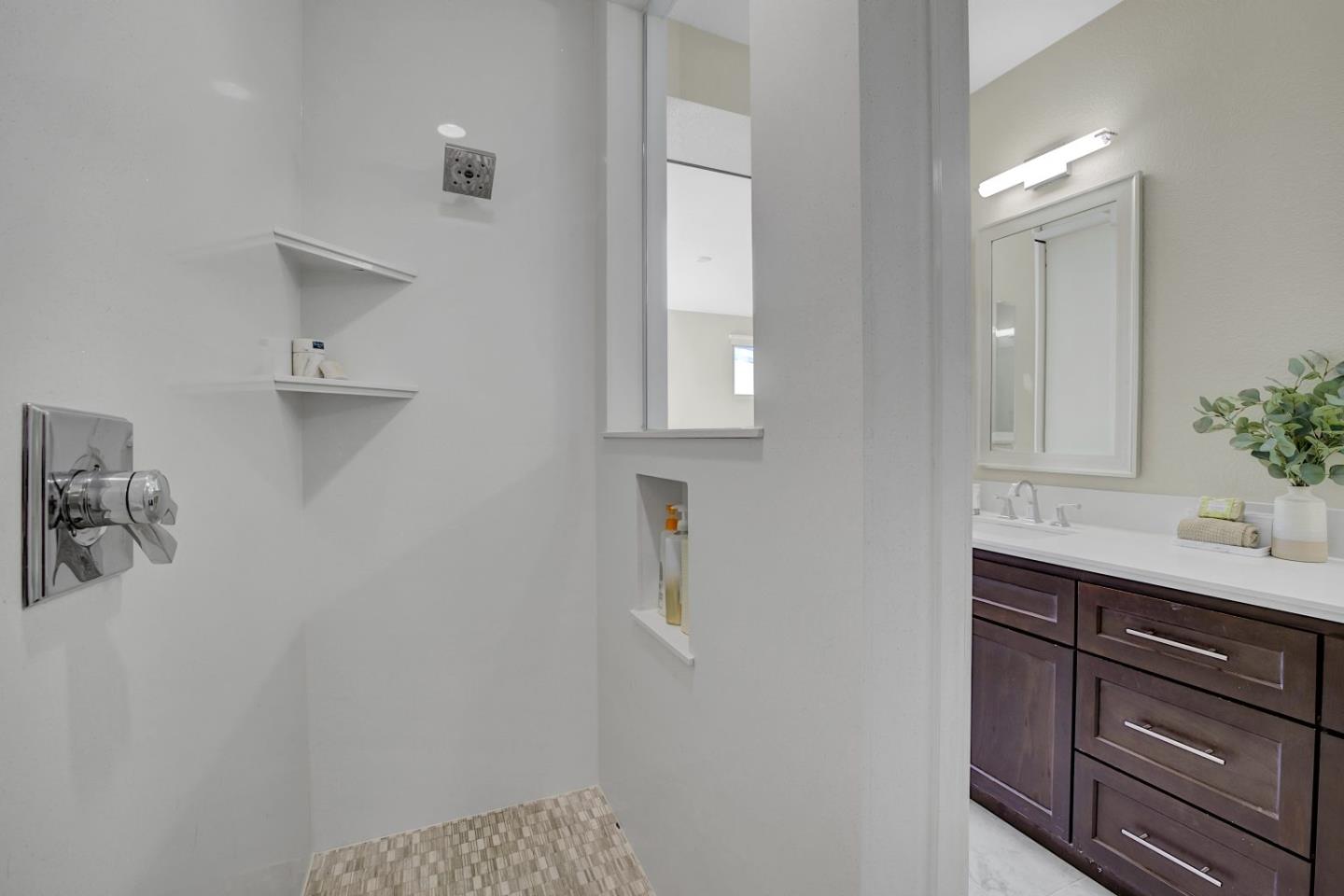 Detail Gallery Image 33 of 57 For 3044 Mawing Rd, San Mateo,  CA 94403 - 4 Beds | 4 Baths