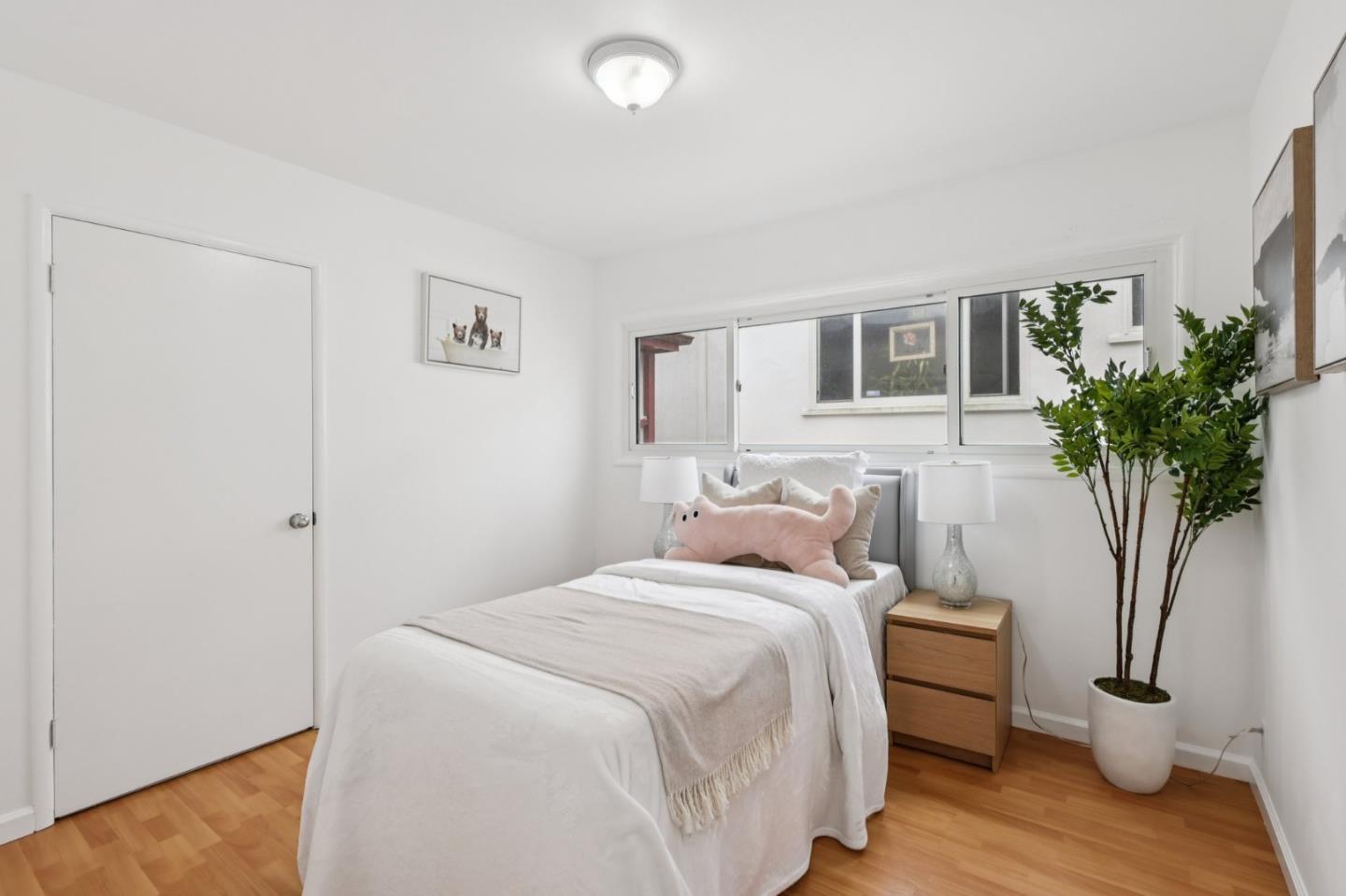 Detail Gallery Image 13 of 36 For 1360 S Mayfair Ave, Daly City,  CA 94015 - 4 Beds | 2 Baths