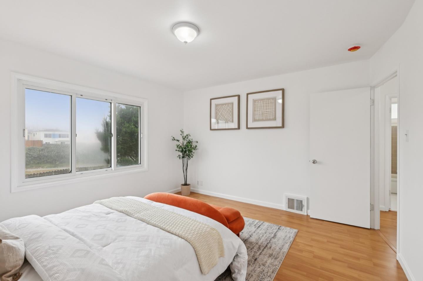 Detail Gallery Image 19 of 36 For 1360 S Mayfair Ave, Daly City,  CA 94015 - 4 Beds | 2 Baths
