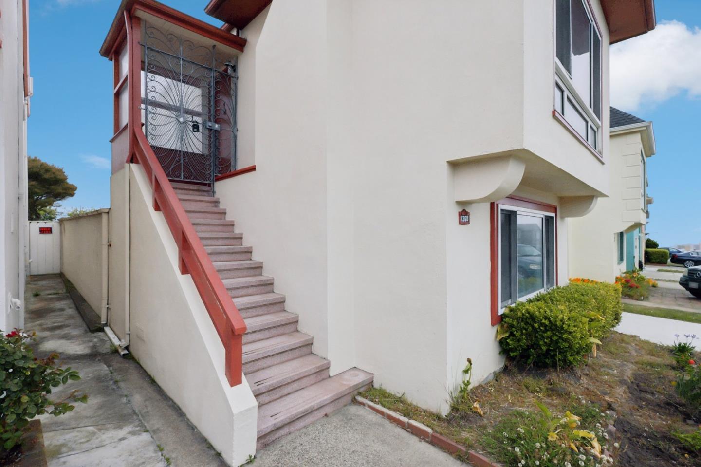 Detail Gallery Image 34 of 36 For 1360 S Mayfair Ave, Daly City,  CA 94015 - 4 Beds | 2 Baths