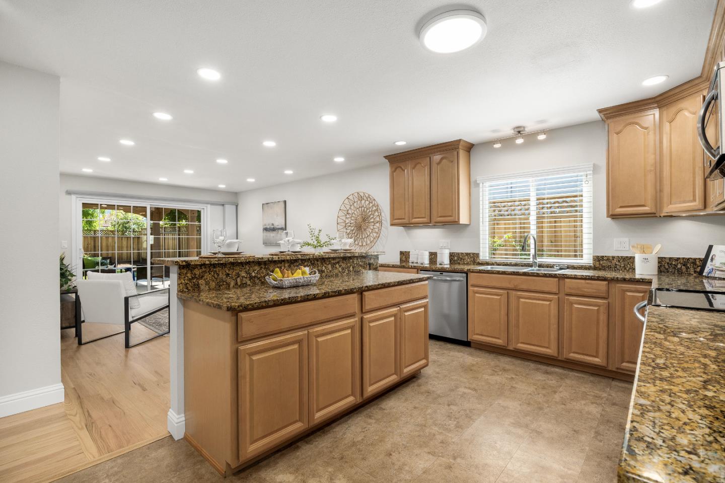 Detail Gallery Image 10 of 47 For 3926 Yolo Dr, San Jose,  CA 95136 - 3 Beds | 2 Baths