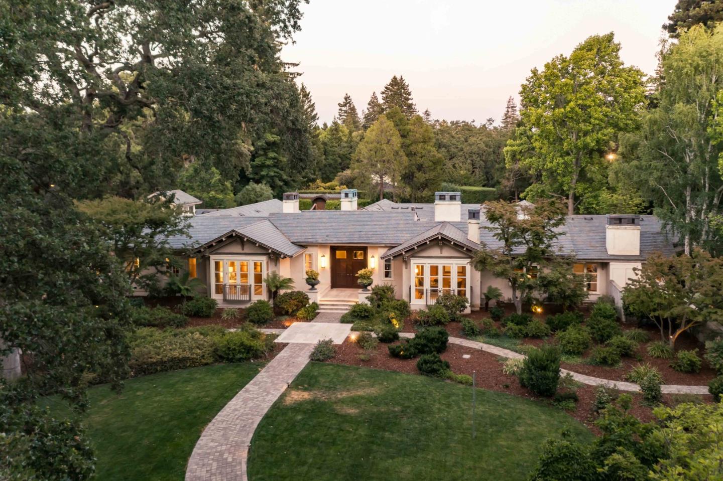 Detail Gallery Image 2 of 50 For 188 Fair Oaks Ln, Atherton,  CA 94027 - 5 Beds | 5/2 Baths