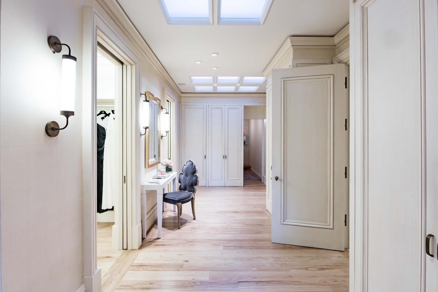 Detail Gallery Image 26 of 50 For 188 Fair Oaks Ln, Atherton,  CA 94027 - 5 Beds | 5/2 Baths