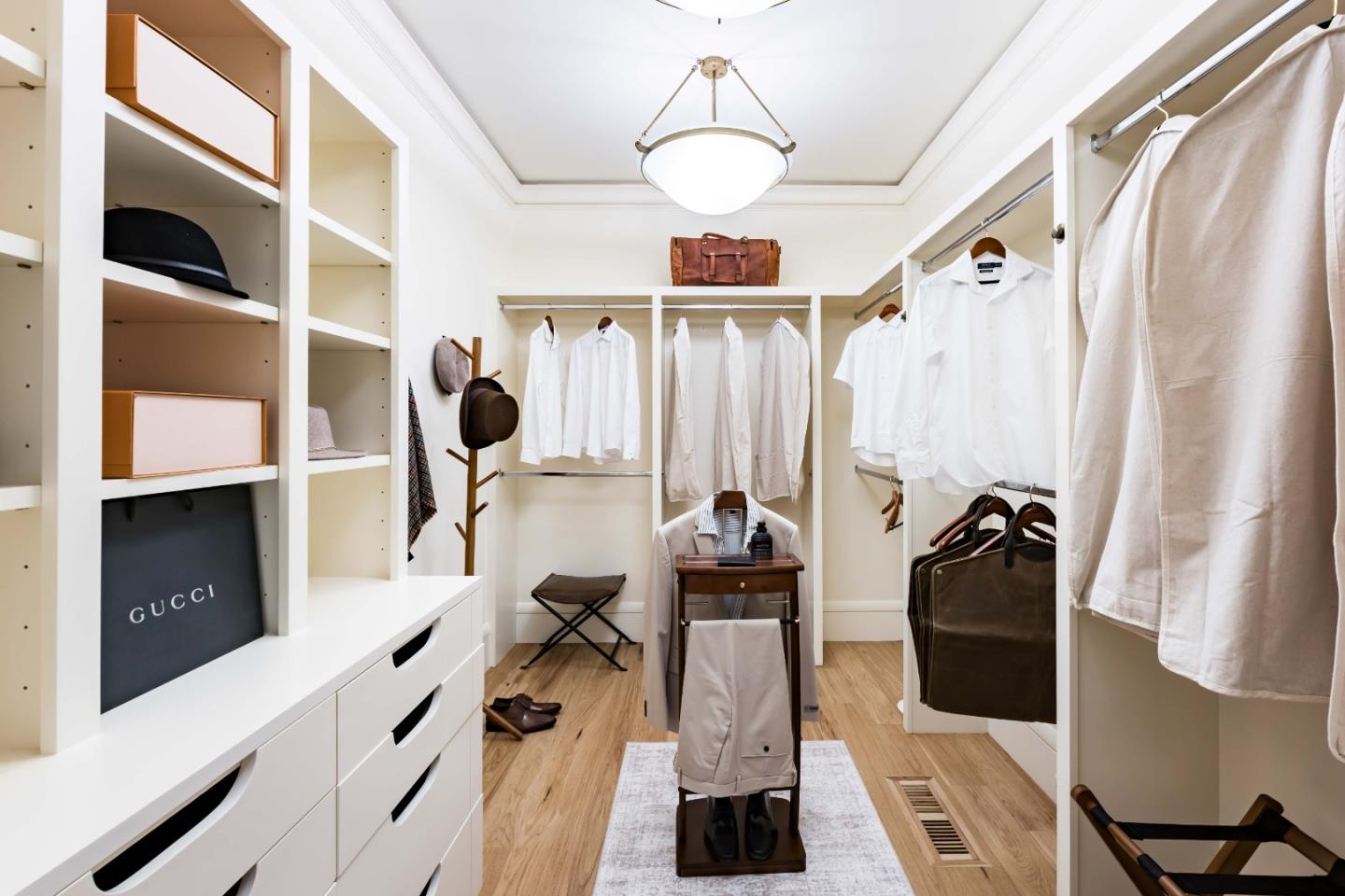 Detail Gallery Image 29 of 50 For 188 Fair Oaks Ln, Atherton,  CA 94027 - 5 Beds | 5/2 Baths