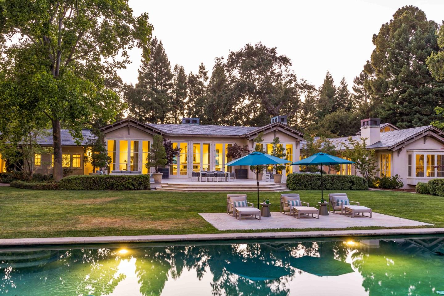 Detail Gallery Image 33 of 50 For 188 Fair Oaks Ln, Atherton,  CA 94027 - 5 Beds | 5/2 Baths