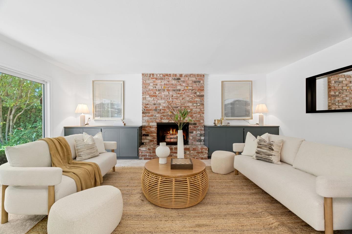 Detail Gallery Image 2 of 26 For 4198 Cherry Oaks Pl, Palo Alto,  CA 94306 - 4 Beds | 2/1 Baths