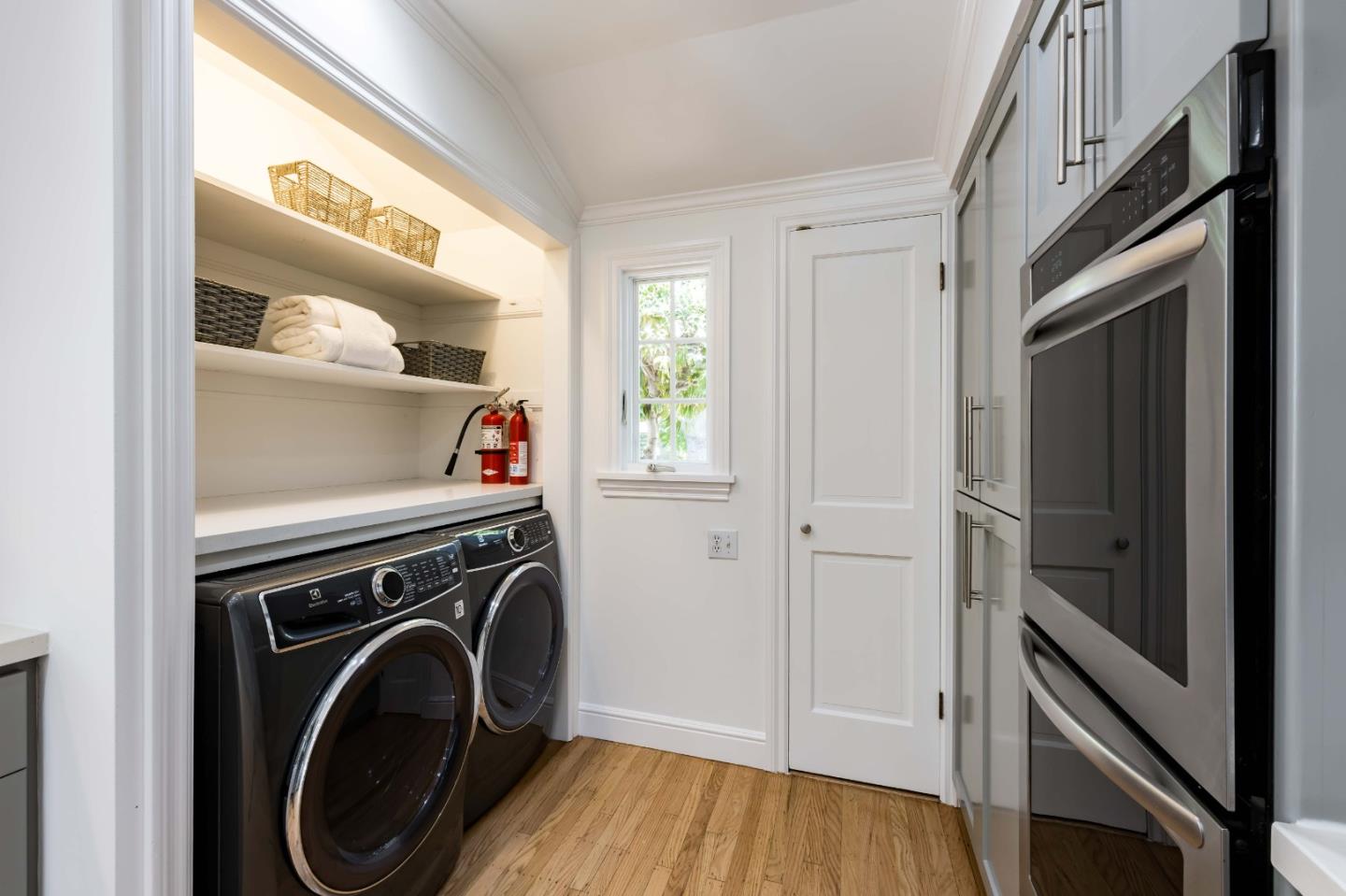 Detail Gallery Image 11 of 27 For 448 Felton Dr, Menlo Park,  CA 94025 - 3 Beds | 4 Baths