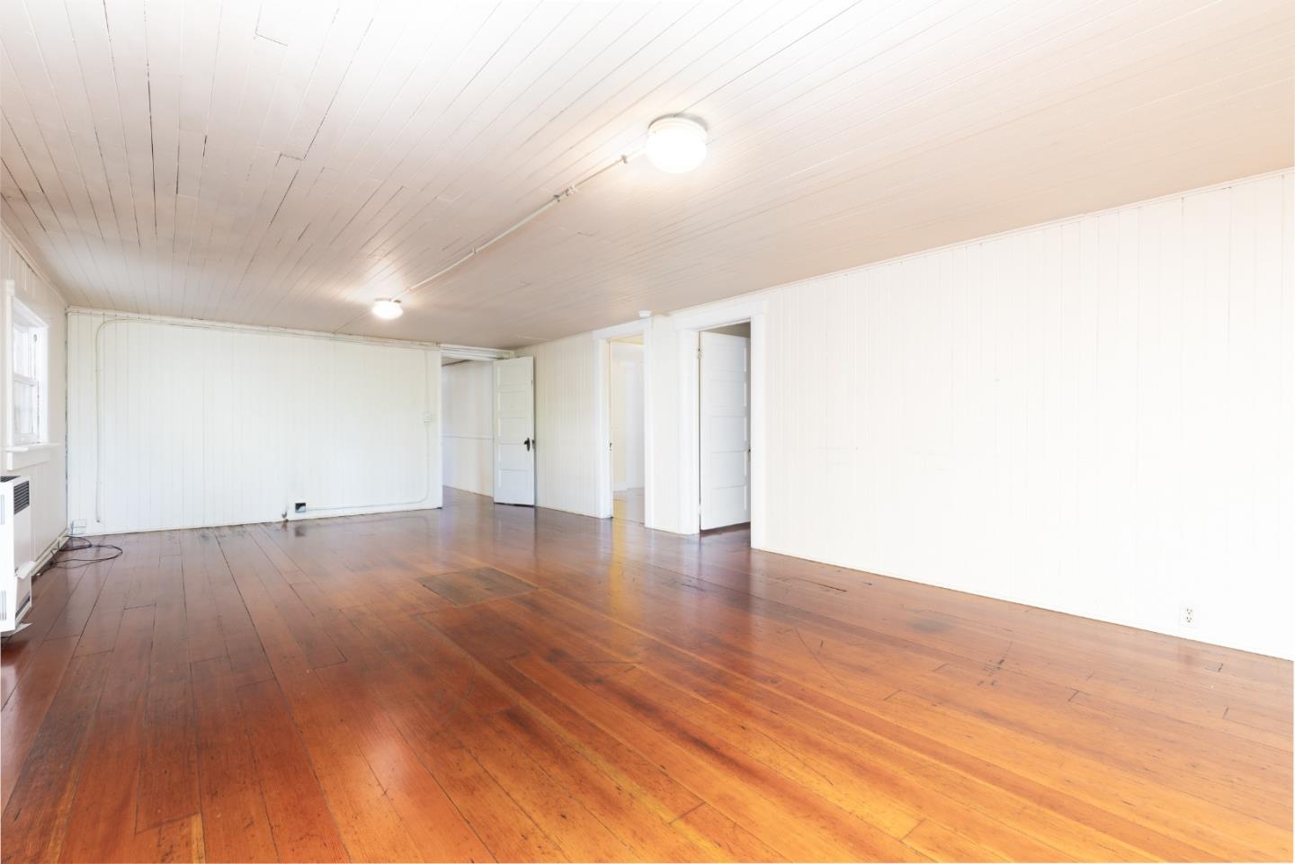 Detail Gallery Image 36 of 65 For 2-1130 E Cliff Dr a and B,  Santa Cruz,  CA 95062 - 4 Beds | 2 Baths