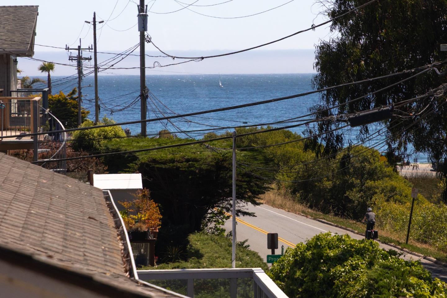 Detail Gallery Image 50 of 65 For 2-1130 E Cliff Dr a and B,  Santa Cruz,  CA 95062 - 4 Beds | 2 Baths