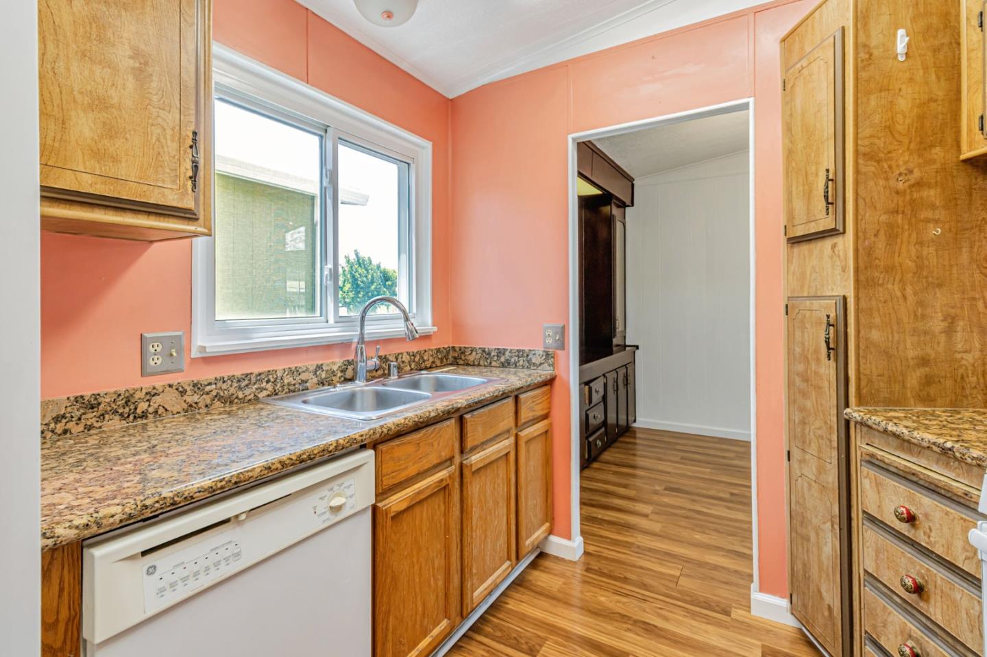 Detail Gallery Image 10 of 42 For 812 W Clover Rd #37,  Tracy,  CA 95376 - 2 Beds | 2 Baths