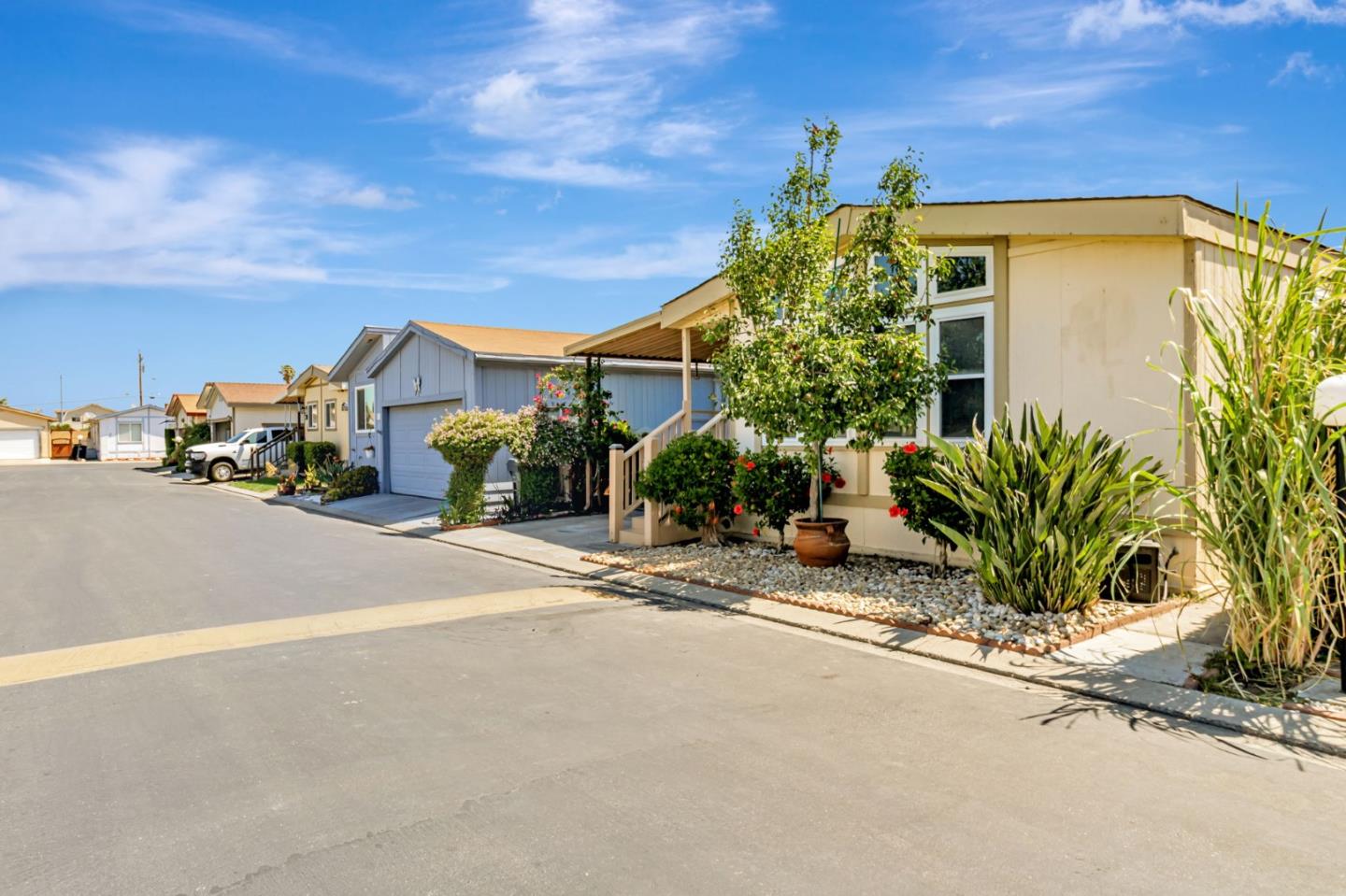 Detail Gallery Image 3 of 42 For 812 W Clover Rd #37,  Tracy,  CA 95376 - 2 Beds | 2 Baths