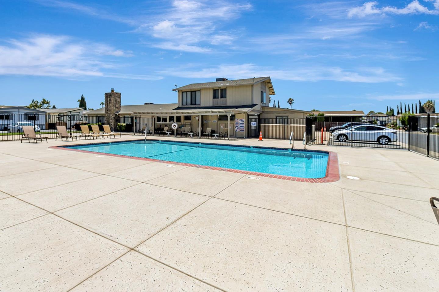 Detail Gallery Image 38 of 42 For 812 W Clover Rd #37,  Tracy,  CA 95376 - 2 Beds | 2 Baths