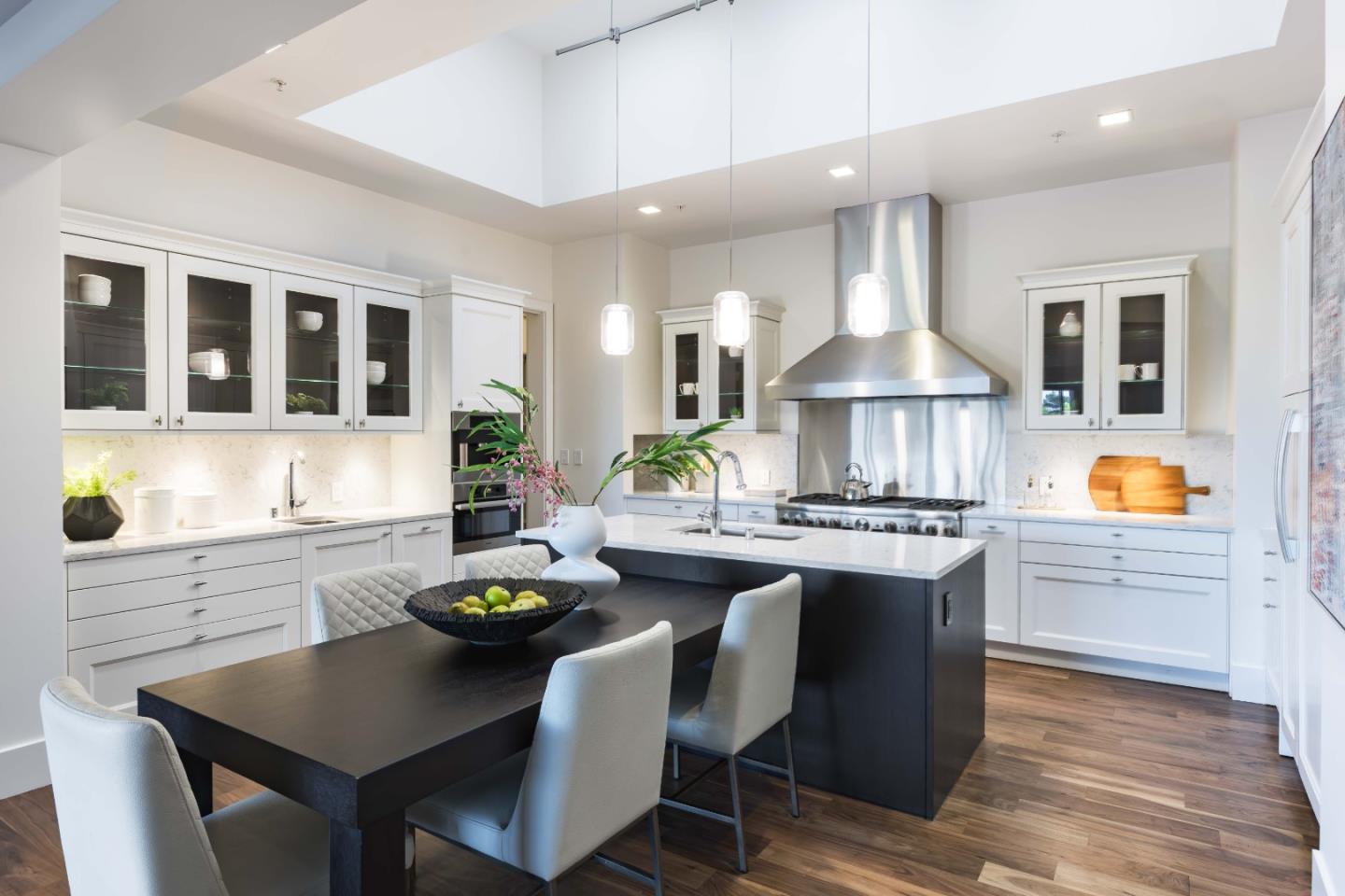 Detail Gallery Image 10 of 32 For 240 3rd St #301,  Los Altos,  CA 94022 - 2 Beds | 2/1 Baths