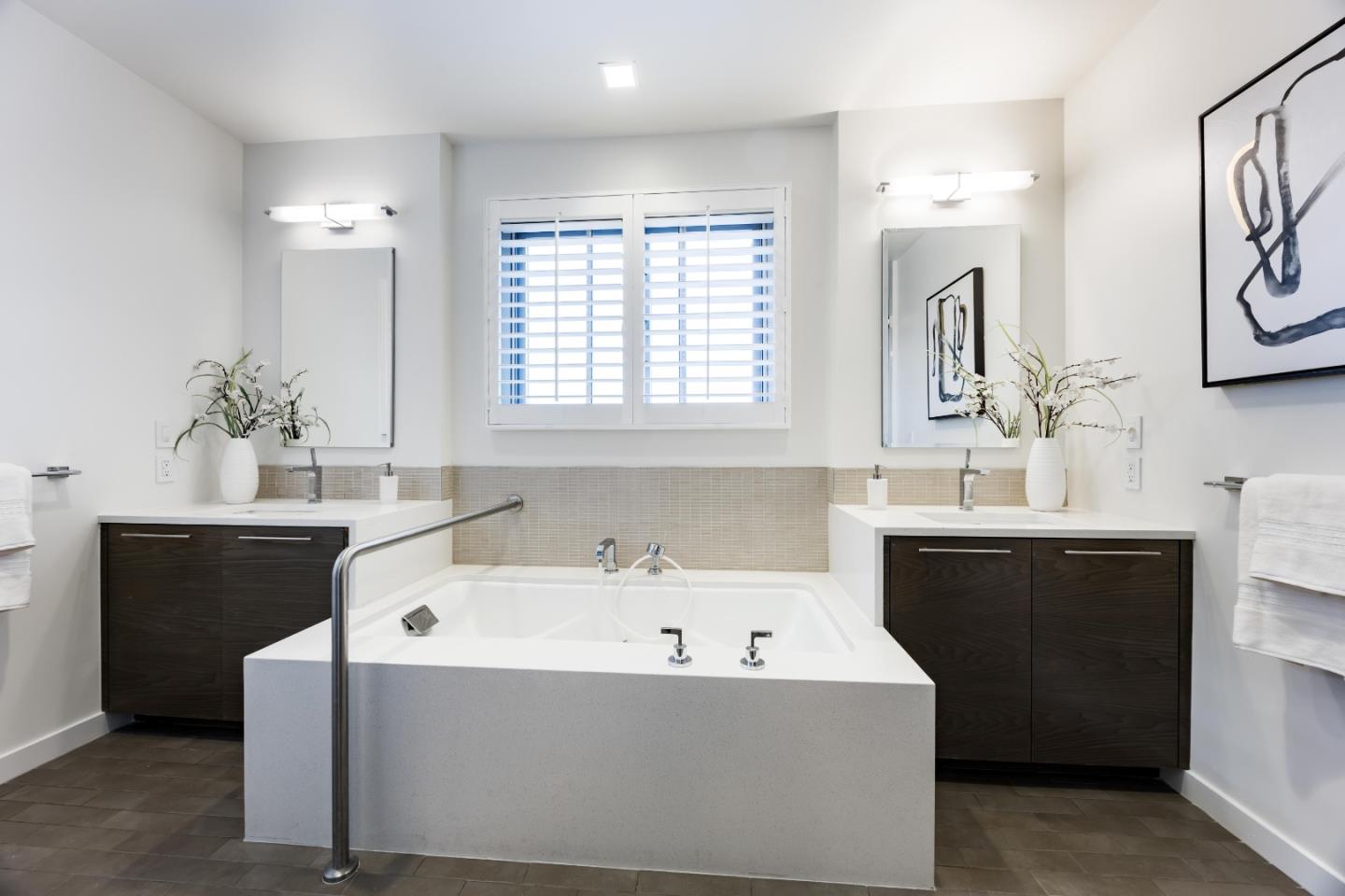 Detail Gallery Image 16 of 32 For 240 3rd St #301,  Los Altos,  CA 94022 - 2 Beds | 2/1 Baths