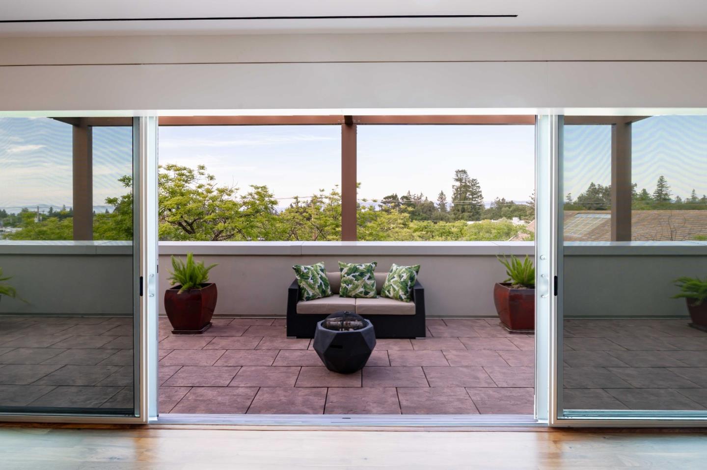 Detail Gallery Image 27 of 32 For 240 3rd St #301,  Los Altos,  CA 94022 - 2 Beds | 2/1 Baths