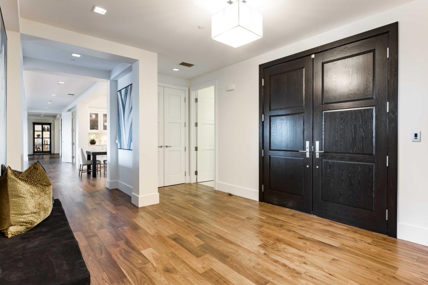 Detail Gallery Image 5 of 32 For 240 3rd St #301,  Los Altos,  CA 94022 - 2 Beds | 2/1 Baths