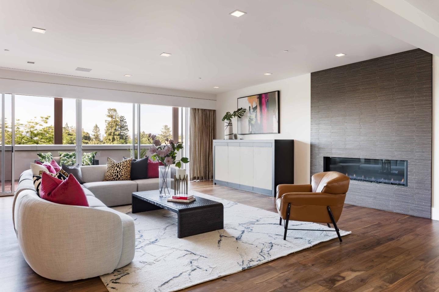 Detail Gallery Image 6 of 32 For 240 3rd St #301,  Los Altos,  CA 94022 - 2 Beds | 2/1 Baths