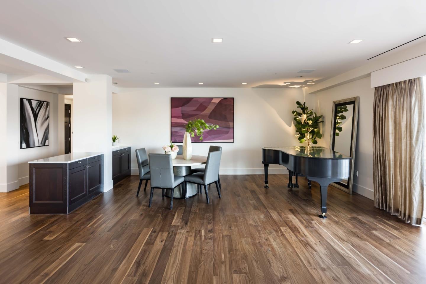 Detail Gallery Image 7 of 32 For 240 3rd St #301,  Los Altos,  CA 94022 - 2 Beds | 2/1 Baths
