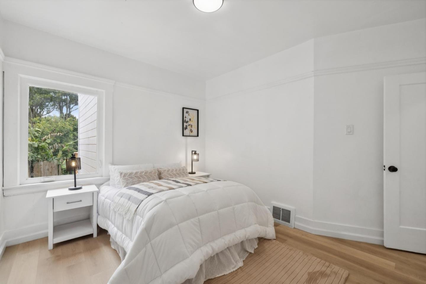 Detail Gallery Image 26 of 38 For 133 Holloway Ave, San Francisco,  CA 94112 - 3 Beds | 1 Baths