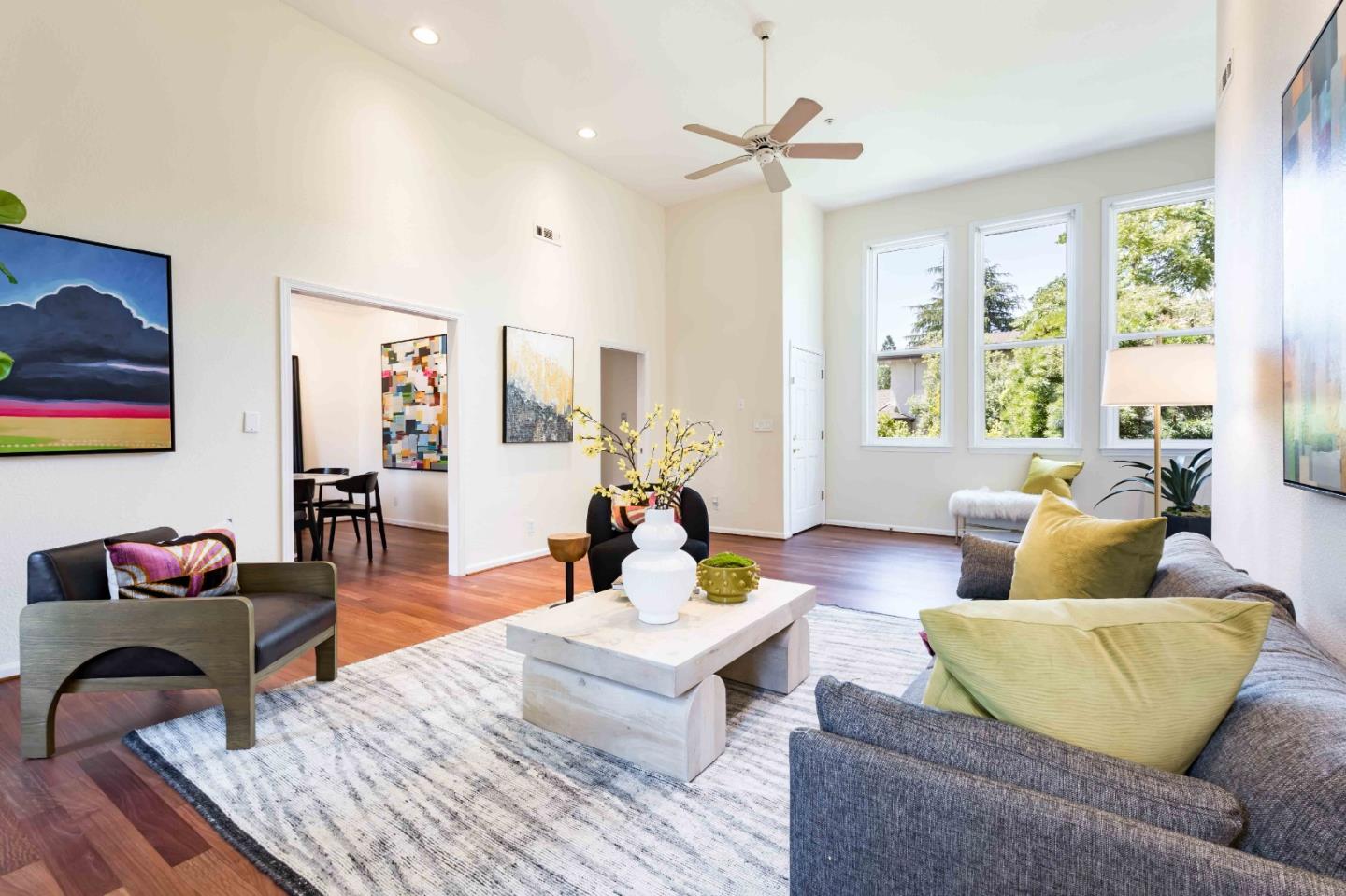 Detail Gallery Image 8 of 18 For 548 Everett Ave, Palo Alto,  CA 94301 - 2 Beds | 2 Baths