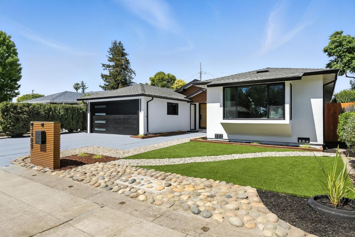 Detail Gallery Image 4 of 46 For 3489 Elaine Dr, San Jose,  CA 95124 - 4 Beds | 3 Baths