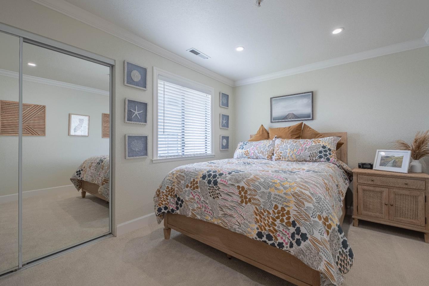 Detail Gallery Image 18 of 25 For 585 Laine St #10,  Monterey,  CA 93940 - 2 Beds | 1 Baths