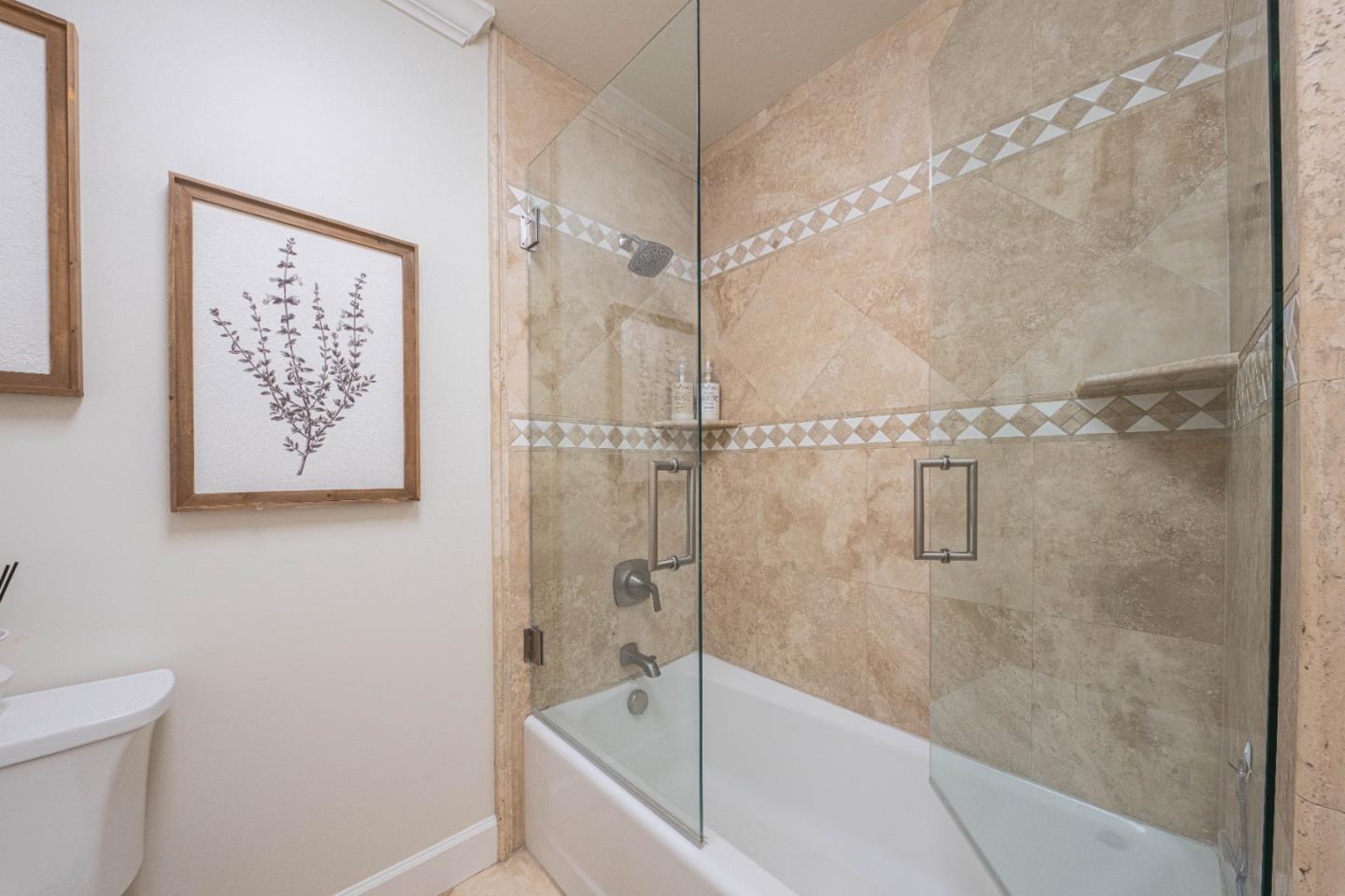 Detail Gallery Image 22 of 25 For 585 Laine St #10,  Monterey,  CA 93940 - 2 Beds | 1 Baths