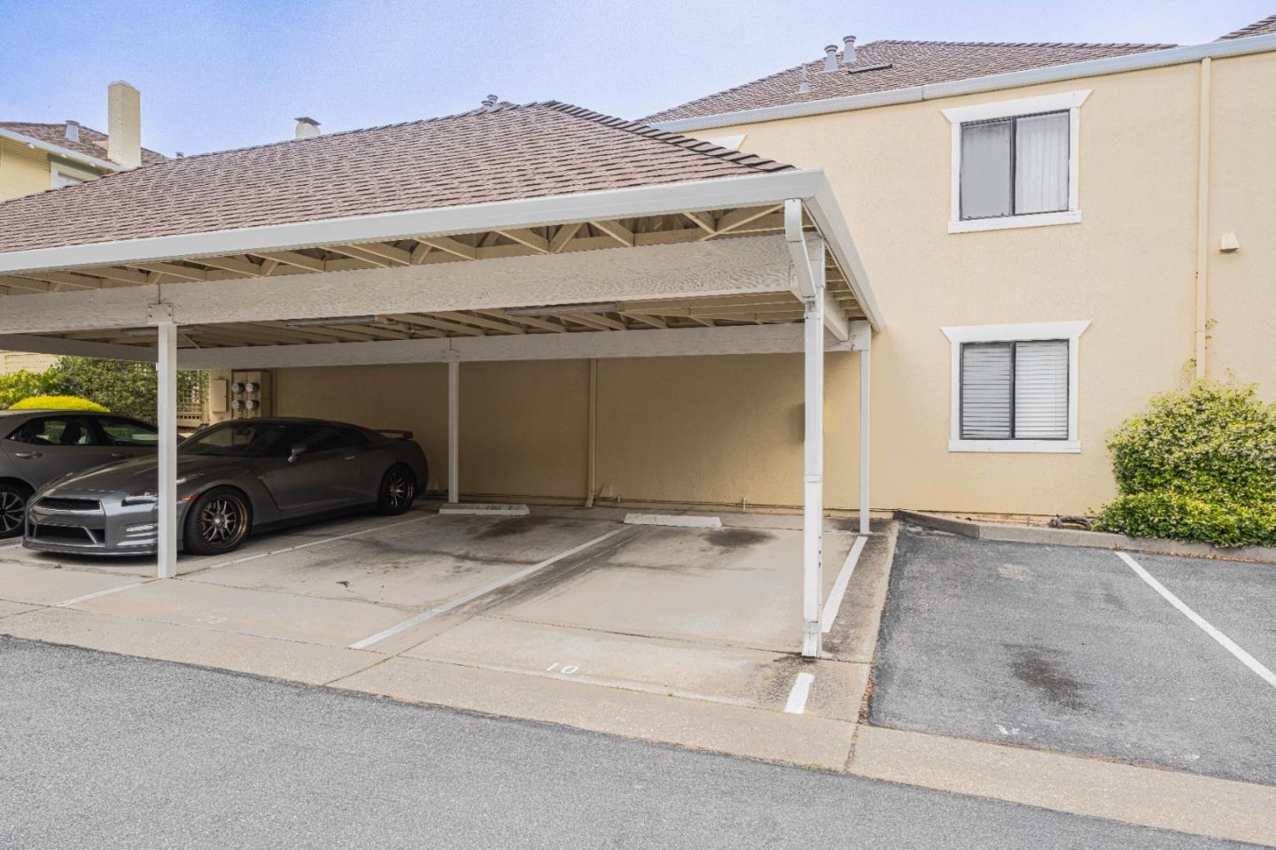 Detail Gallery Image 25 of 25 For 585 Laine St #10,  Monterey,  CA 93940 - 2 Beds | 1 Baths