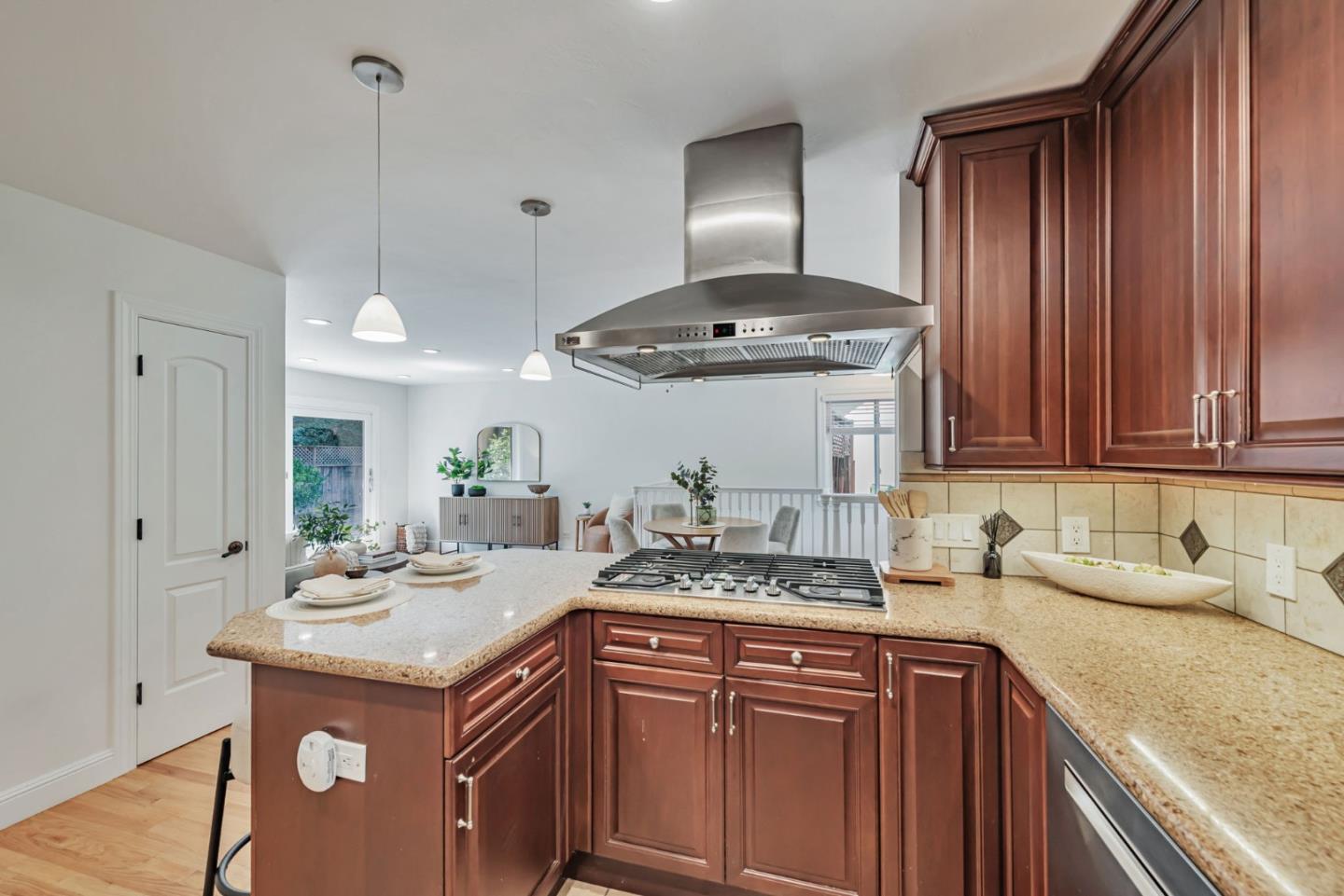 Detail Gallery Image 14 of 57 For 1711 Parkside Ave, San Jose,  CA 95125 - 4 Beds | 2 Baths