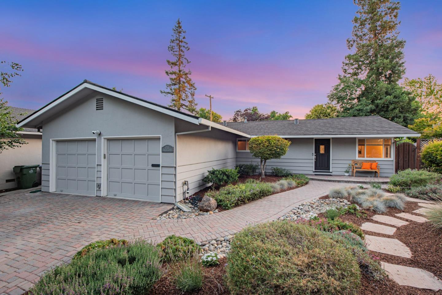 Detail Gallery Image 2 of 57 For 1711 Parkside Ave, San Jose,  CA 95125 - 4 Beds | 2 Baths