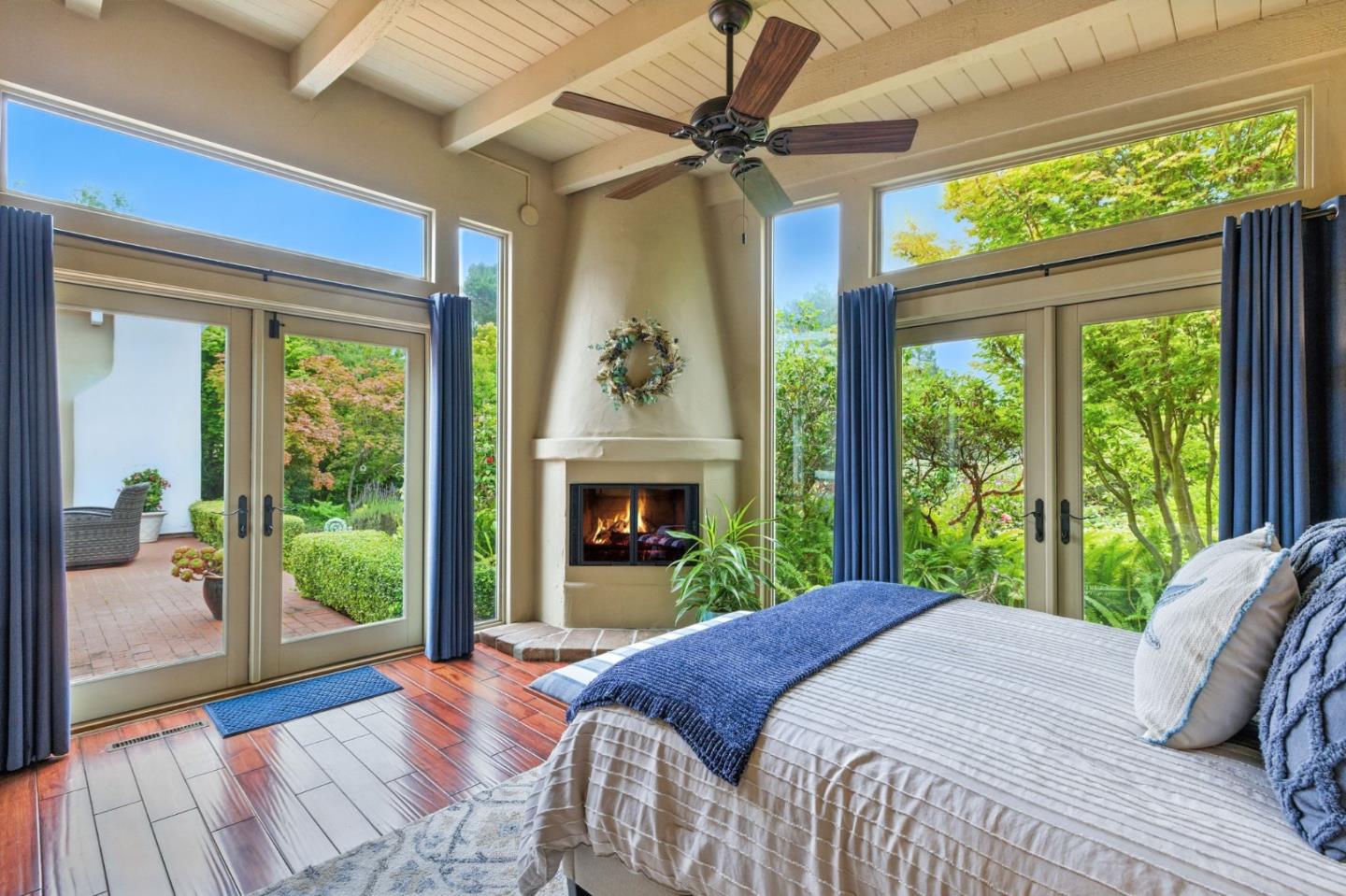 Detail Gallery Image 19 of 36 For 4021 El Bosque Dr, Pebble Beach,  CA 93953 - 4 Beds | 3 Baths