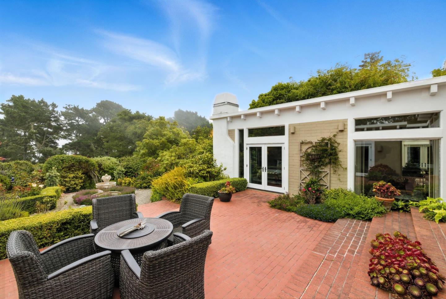 Detail Gallery Image 23 of 36 For 4021 El Bosque Dr, Pebble Beach,  CA 93953 - 4 Beds | 3 Baths
