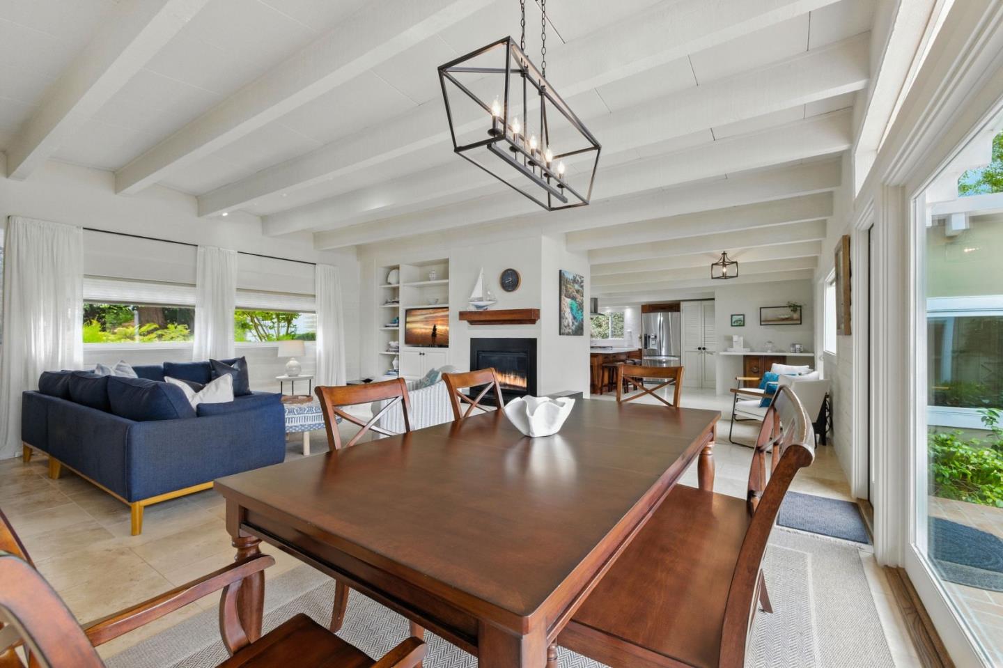 Detail Gallery Image 6 of 36 For 4021 El Bosque Dr, Pebble Beach,  CA 93953 - 4 Beds | 3 Baths