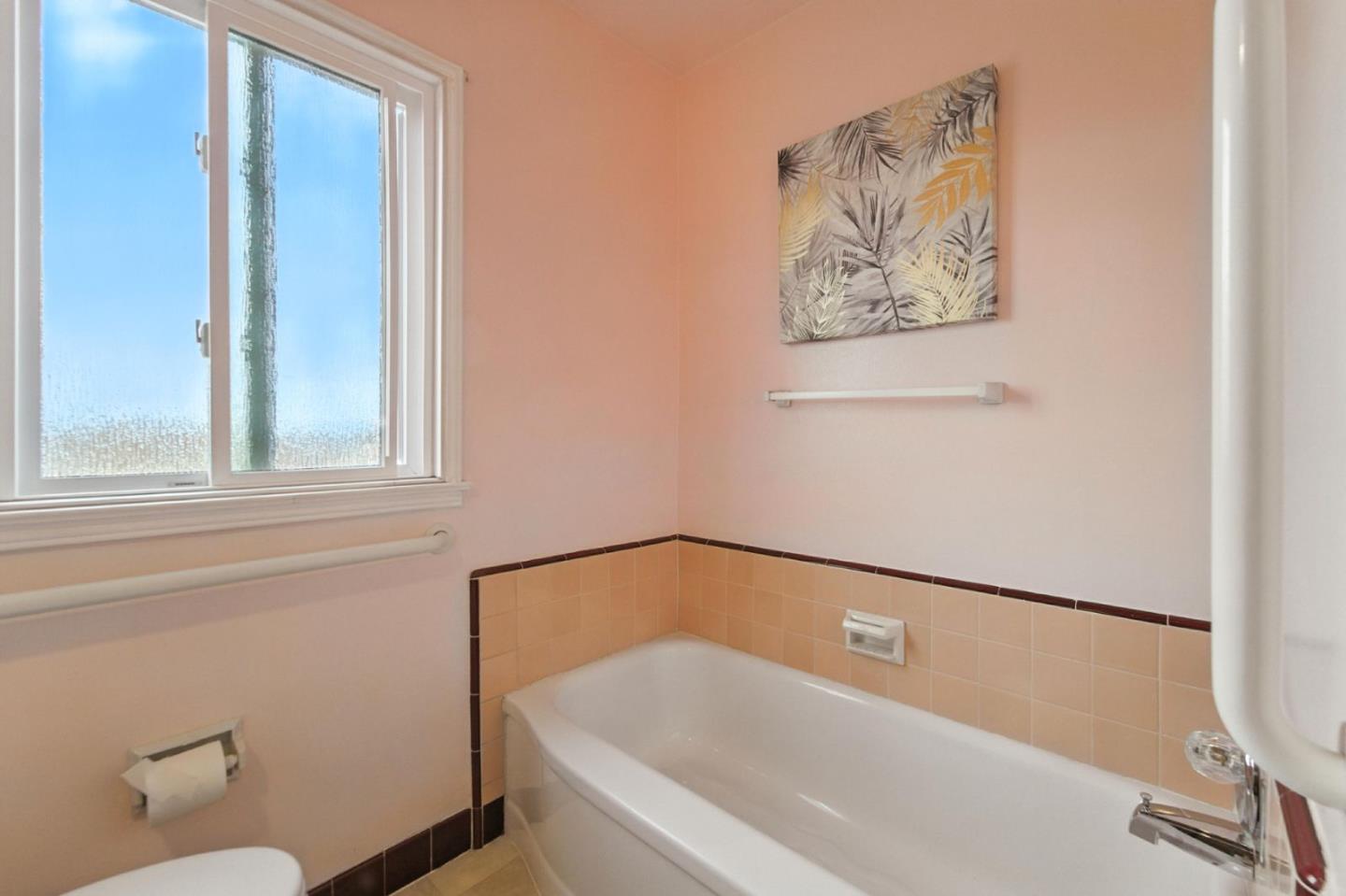 Detail Gallery Image 22 of 36 For 404 Larch Ave, South San Francisco,  CA 94080 - 3 Beds | 1 Baths