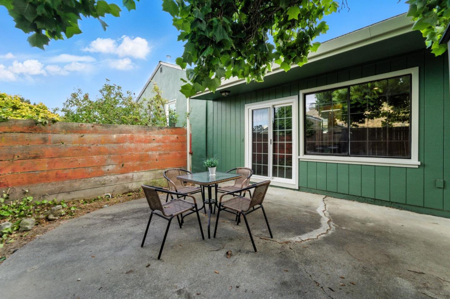 Detail Gallery Image 31 of 36 For 404 Larch Ave, South San Francisco,  CA 94080 - 3 Beds | 1 Baths